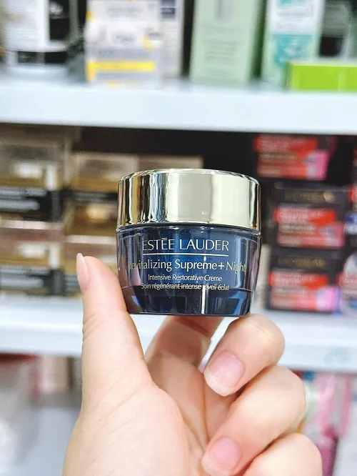 kem duong ESTEE LAUDER Revitalizing Supreme 2