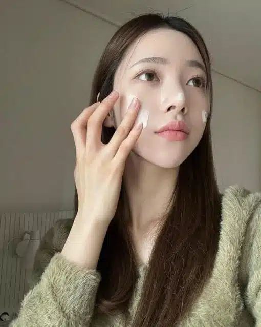 Kem chống nắng Bright Reveal Loreal 5