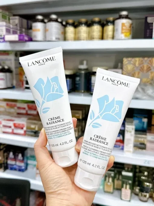 sua rua mat Lancome Creme Radiance