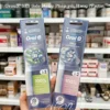 set 2 dau thay ban chai dien Oral B