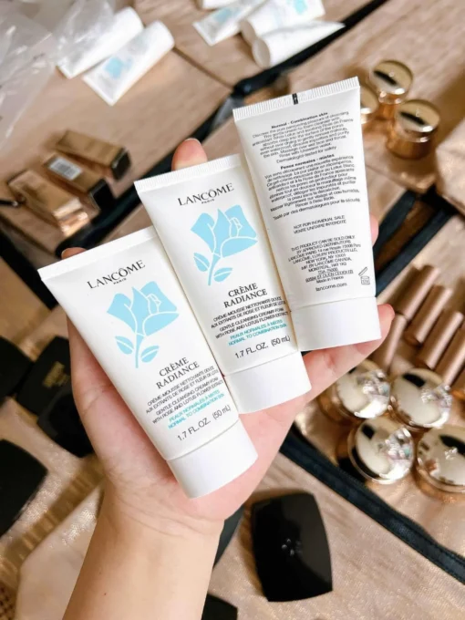 sua rua mat tao bot Gel eclat Lancome 50ml