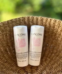 sua tay trang Lancome Lait Galatee Confort 1