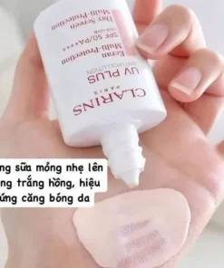 kem chong nang Clarins nang tong mau cu 5